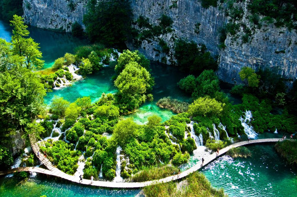 BACH MA NATIONAL PARK 1DAY TOUR