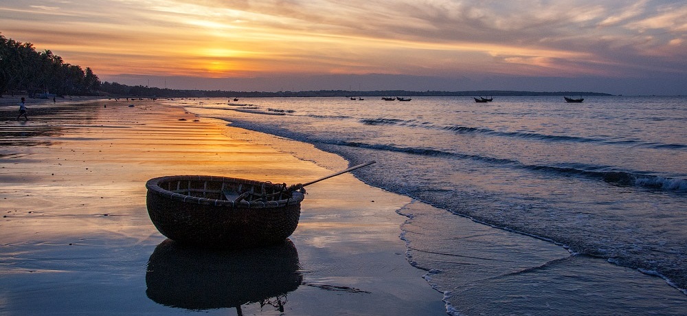 MUI NE BEACH VIETNAM TOUR 2D1N FROM SAIGON