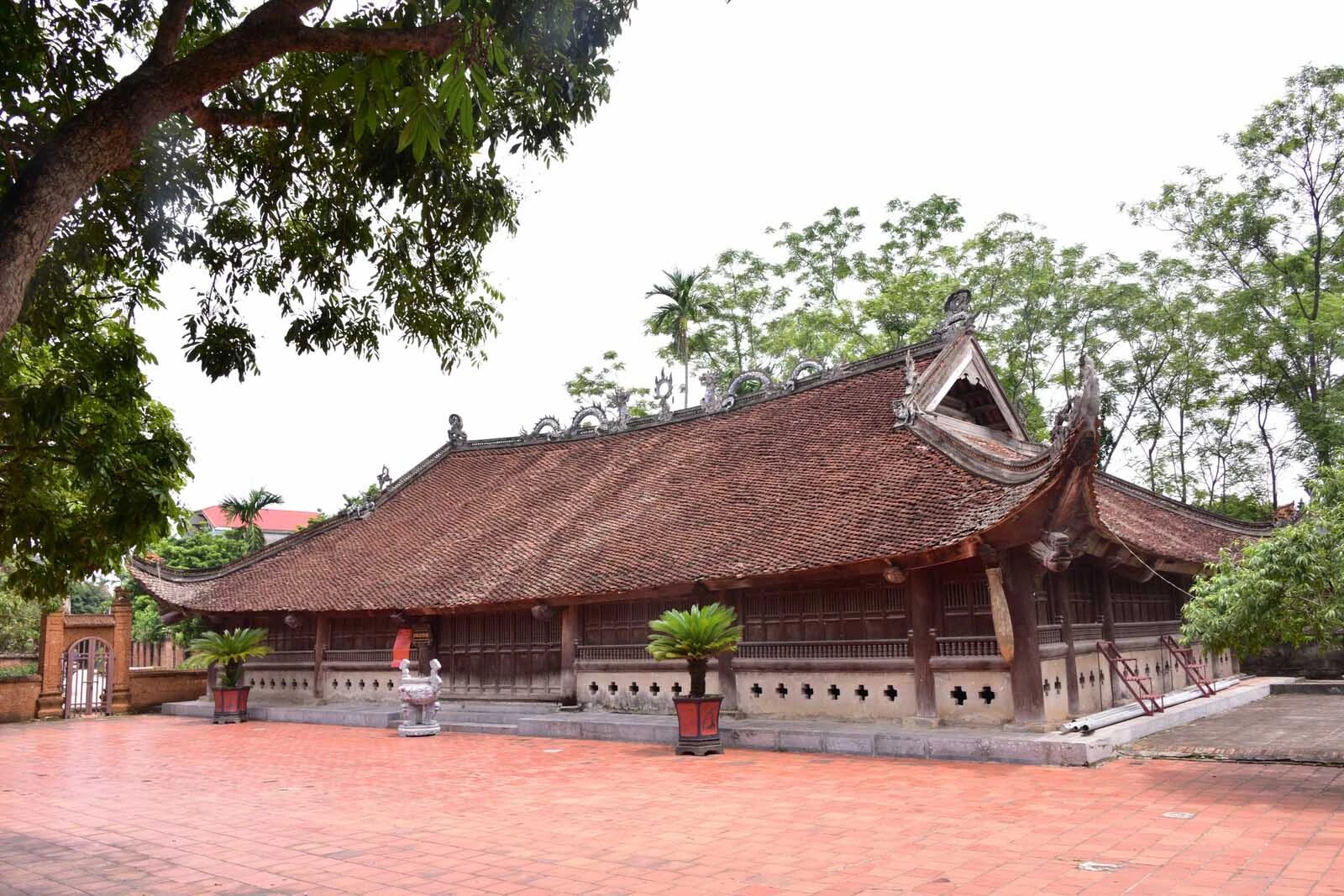 Three Famous Communal Houses in Doai Area